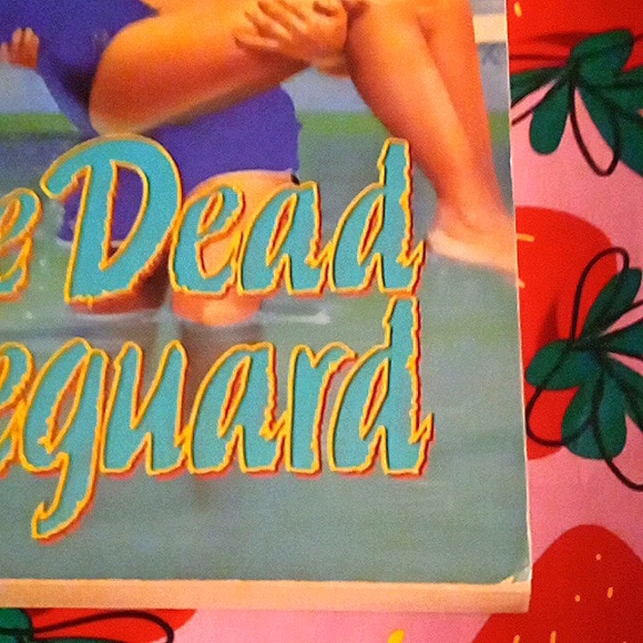 R.L. STINE Fear Street Super Chiller "The Dead Lifeguard" - Picture 3 of 8